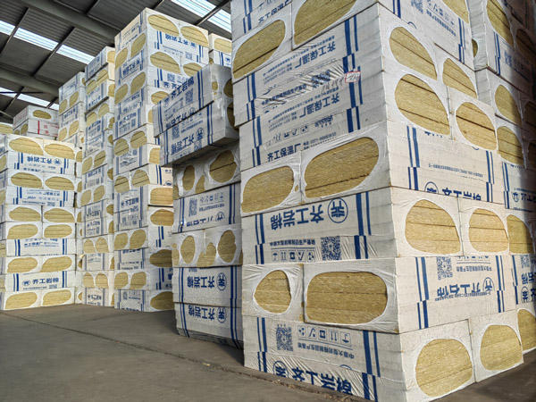 巖棉板如何辨別材料的好壞？